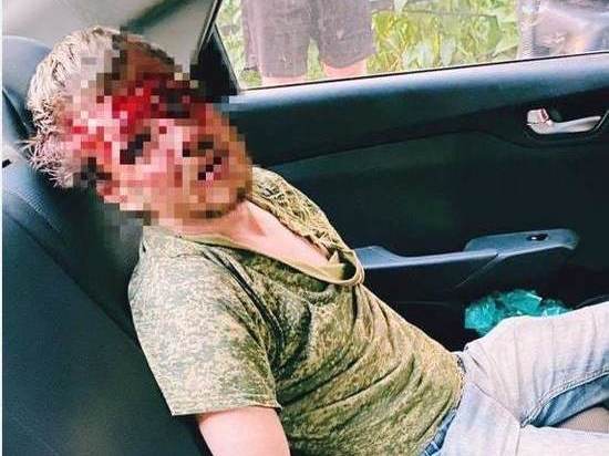Петербуржцы ввосьмером избили педофила, снявшего штаны на детской площадке
