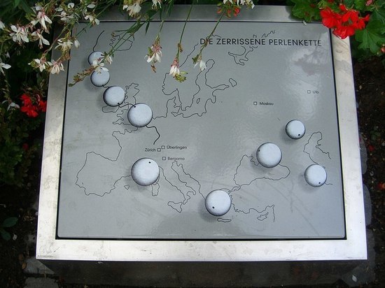 Память жертв авиакатастрофы над Боденским озером почтили только немногие родственники погибших