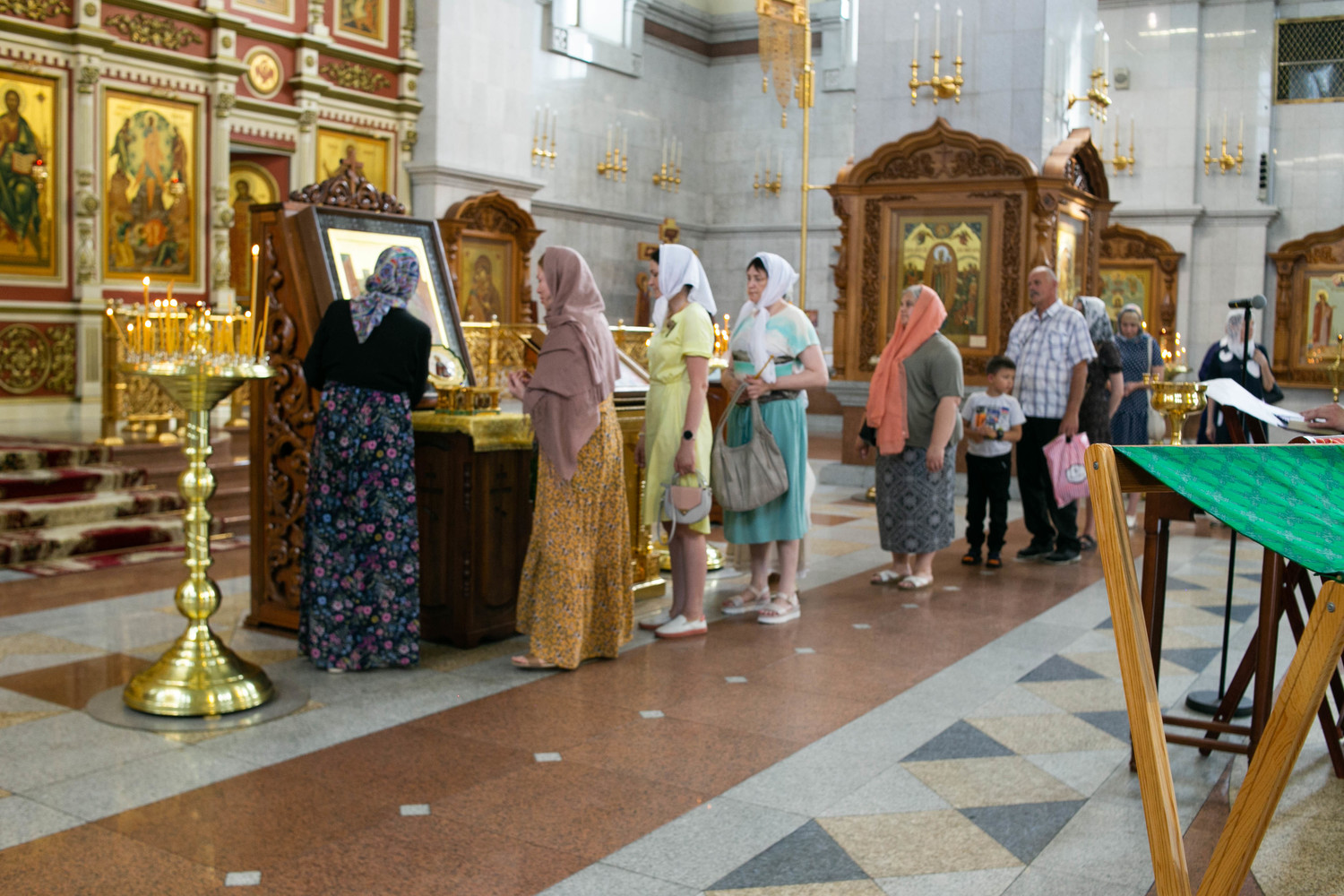 В Хабаровске проходят молебны перед мощами Сергея Радонежского