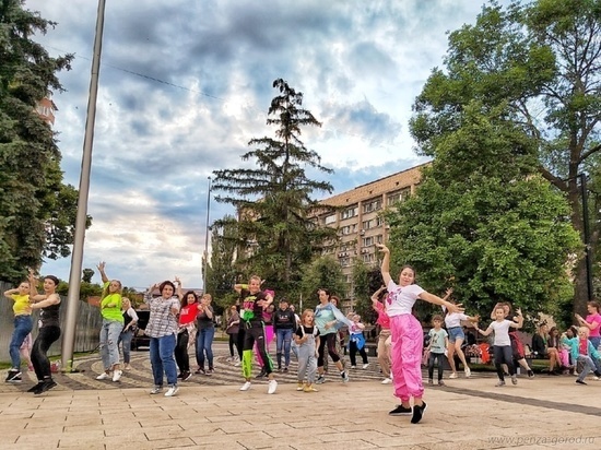 Пензенцы смогут каждую субботу танцевать у Ростка