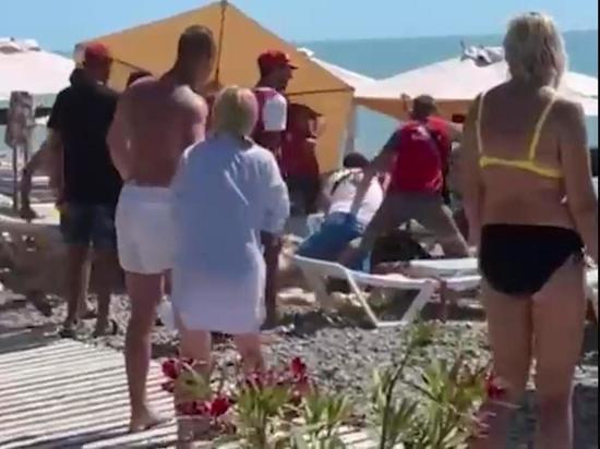 Охранники сочинского пляжа избили чемпиона по самбо, вступившегося за сестер