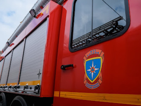 В Таганроге после падения беспилотника сгорел жилой дом