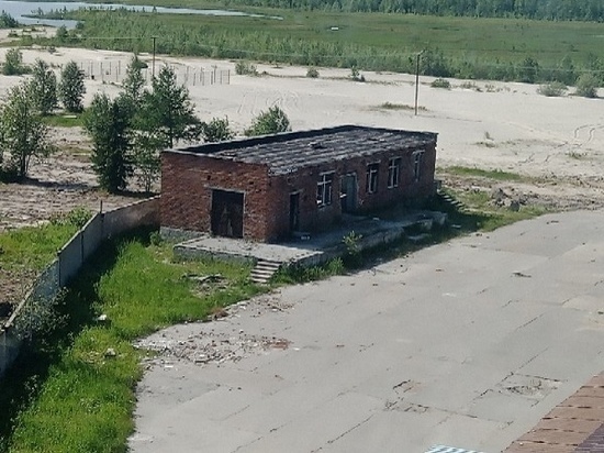Подростки устроили пожар в заброшке Ноябрьска: полиция проведет рейд