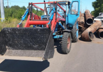 В Рязани в столкновении Nissan и трактора пострадали четверо