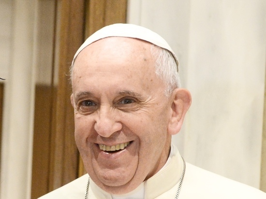 Песков опроверг подготовку визита папы римского в Москву