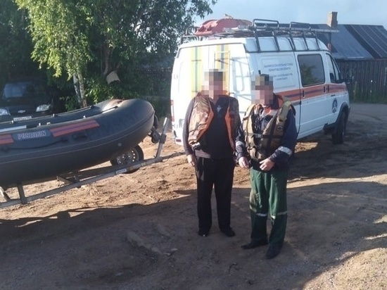 Двух рыбаков спасли с тонущей лодки на Ладоге