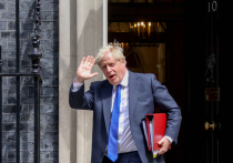 Генеральный прокурор Великобритании Суэлла Браверман в эфире телеканала ITV призвала премьер-министра страны Бориса Джонсона уйти в отставку
