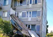 В ночь на 4 июля жильцы дома №53 на улице Ленина в Плюссе проснулись от страшного грохота
