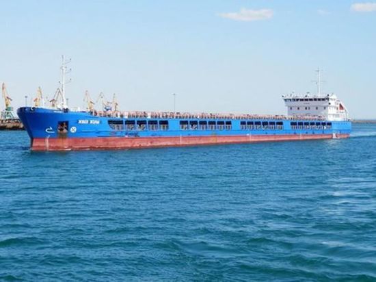 AFP: судно "Жибек жолы" вошло в территориальные воды России