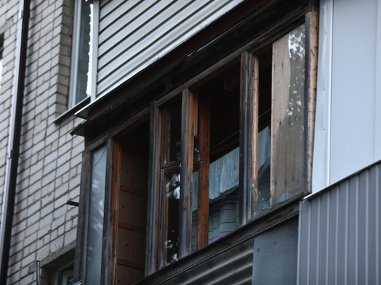 В многоэтажках Белгорода заменят около 1150 поврежденных окон и оконных блоков