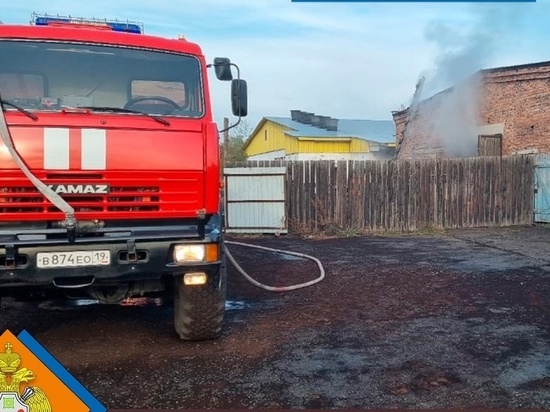 В Хакасии за сутки сгорели два грузовика и одна баня