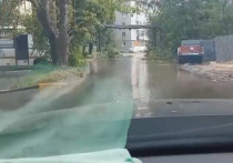 В Рязани прорвало канализацию на улице Мехзавода