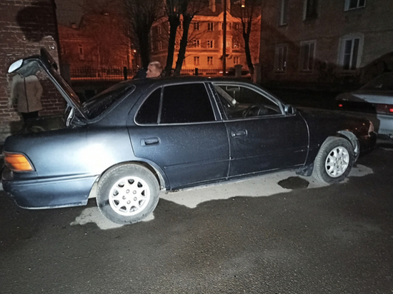 Житель Красноярска поджег автомобиль из-за мести после дорожного конфликта