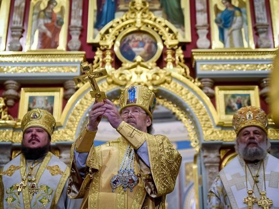 Земное и небесное, преходящее и вечное