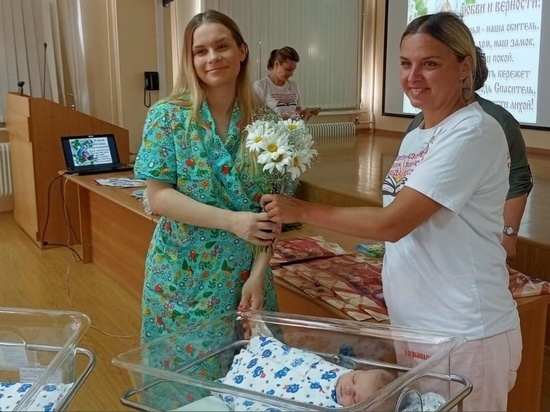 В Курском перинатальном центре прошла акция «Библиокроха»