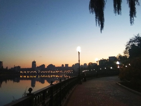 Ночью Донецк затянуло сильным запахом гари