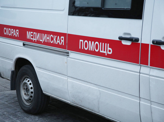 Человек погиб во время урагана в Москве, 10 пострадали