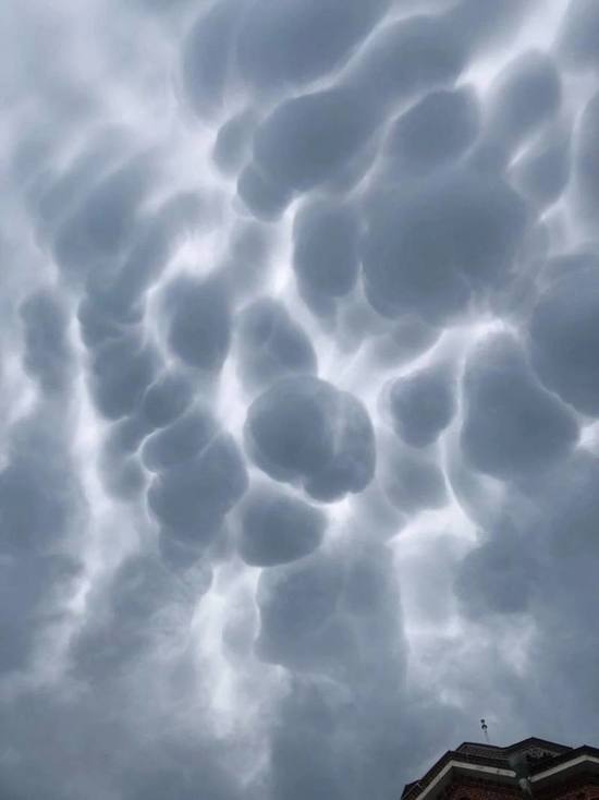Опасные облака мамантусы заметили жители Нижегородской области