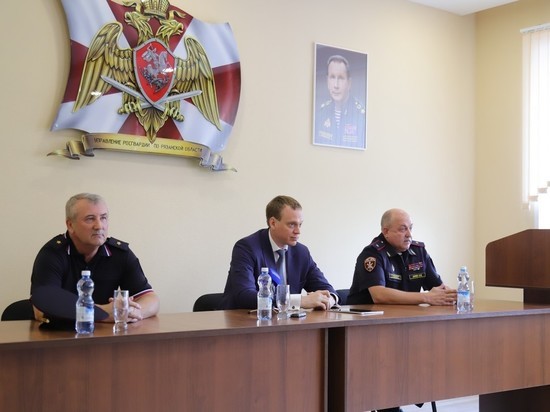 Павел Малков встретился с вернувшимися с Украины рязанскими росгвардейцами