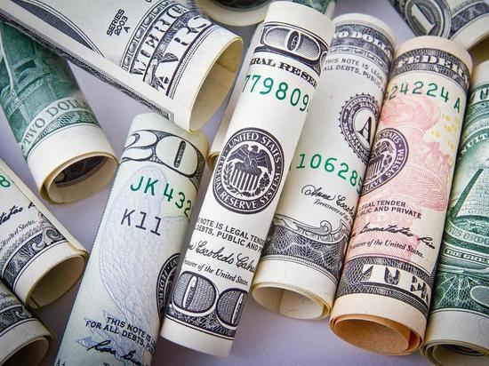 Силуанов назвал доллар и евро «токсичными» для России