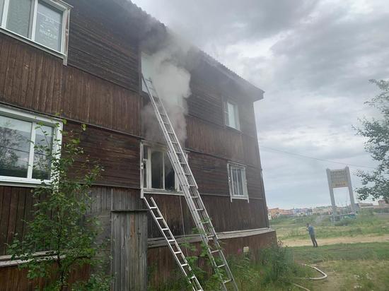 В Салехарде пенсионерка едва не сгорела в квартире из-за вспыхнувшего ковра