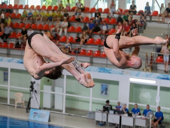 В Пензе состоялось открытие чемпионата России по прыжкам в воду