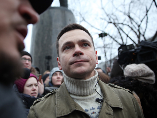 Илье Яшину предъявили обвинение в дискредитации российской армии