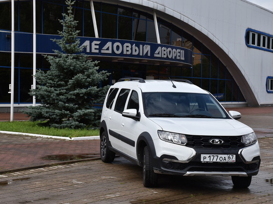 Администрация Смоленской области подарила автомобиль «Всероссийскому обществу инвалидов»