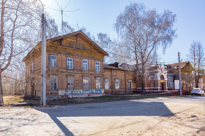 Здание старого железнодорожного вокзала в Костромы все-таки отреставрируют