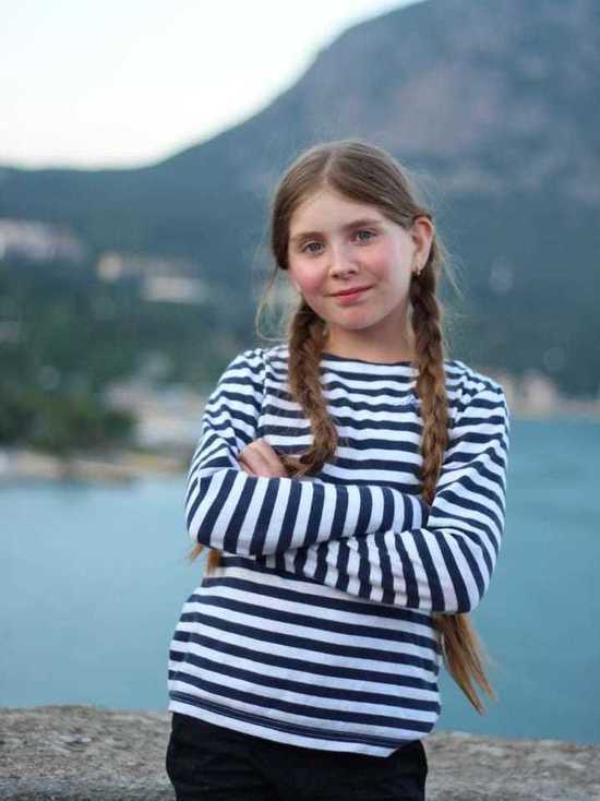 Девочка из Кисловодска выиграла конкурс чтецов в Артеке
