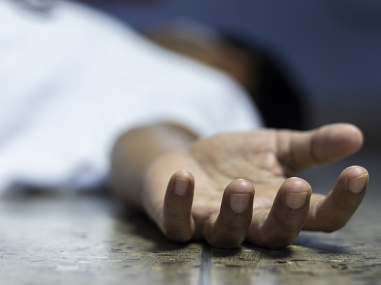 Разлагающийся труп 90-летней старушки обнаружил на балконе ее зять, приехавший к ней из Питера в Воронеж