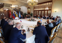 В Стамбуле прошли переговоры военных делегаций России, Турции, Украины, а также делегации ООН по проблеме вывоза зерна из портов Украины