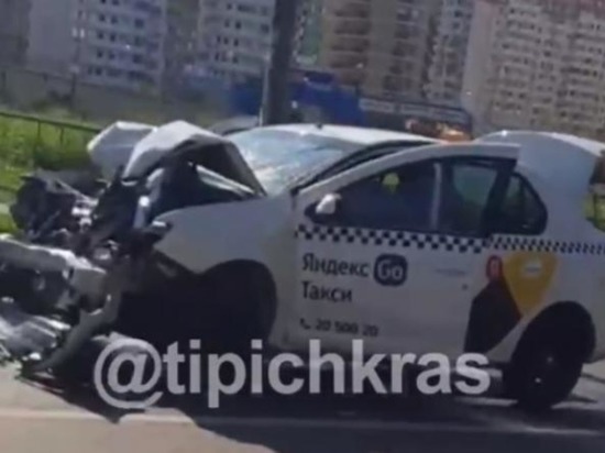 В ДТП в Краснодаре пострадала пассажирка такси