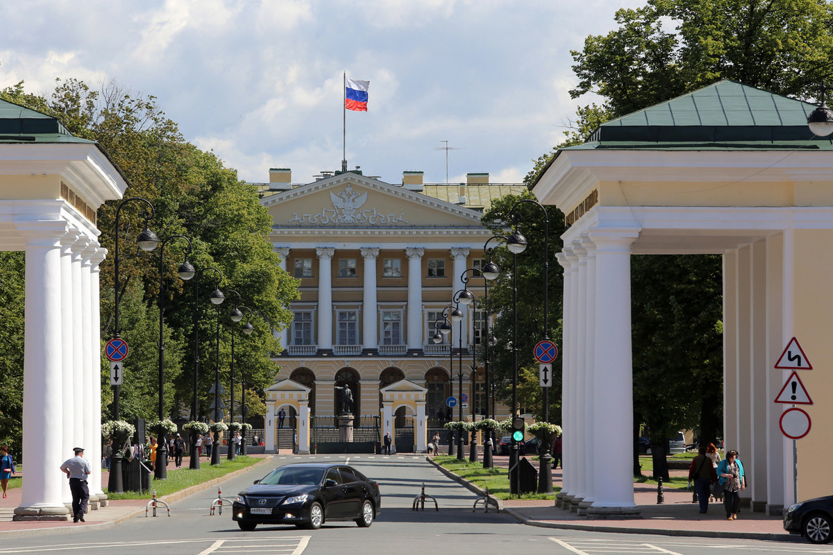 Администрация города санкт петербурга