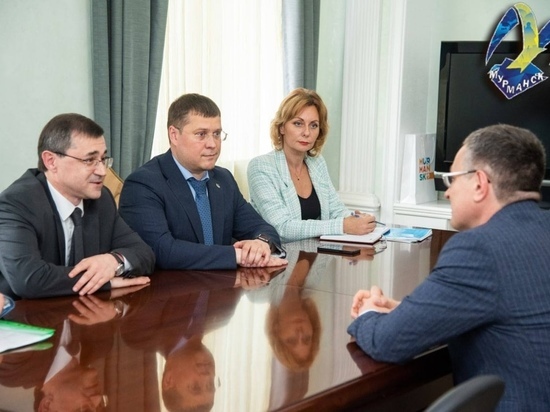 Руководство Мурманска обсудило планы развития с главой Калуги
