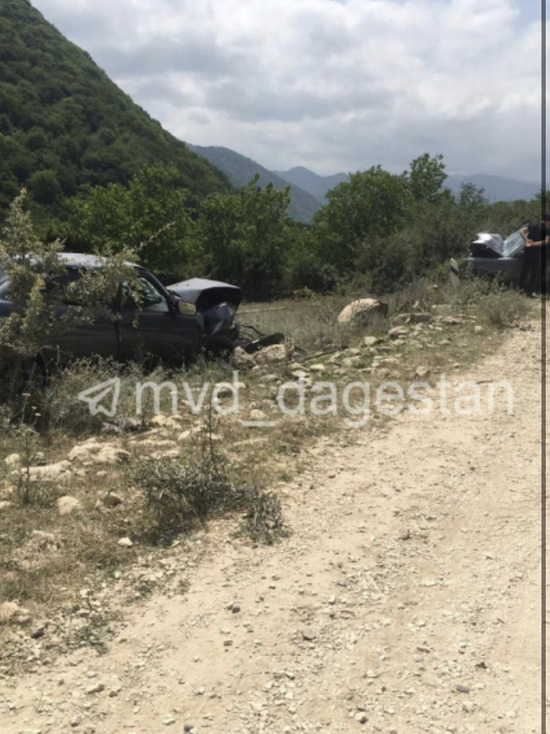 В Дагестане в ДТП погибли 2 человека и 4 пострадали