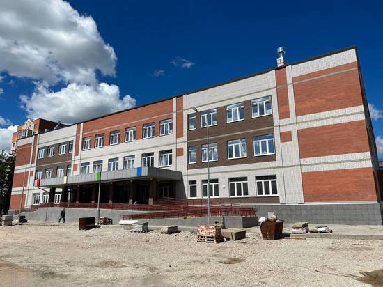 Псковская школа на улице Юбилейной готова на 75%