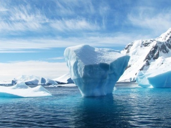 Российские ученые открыли 18 озер в Антарктиде