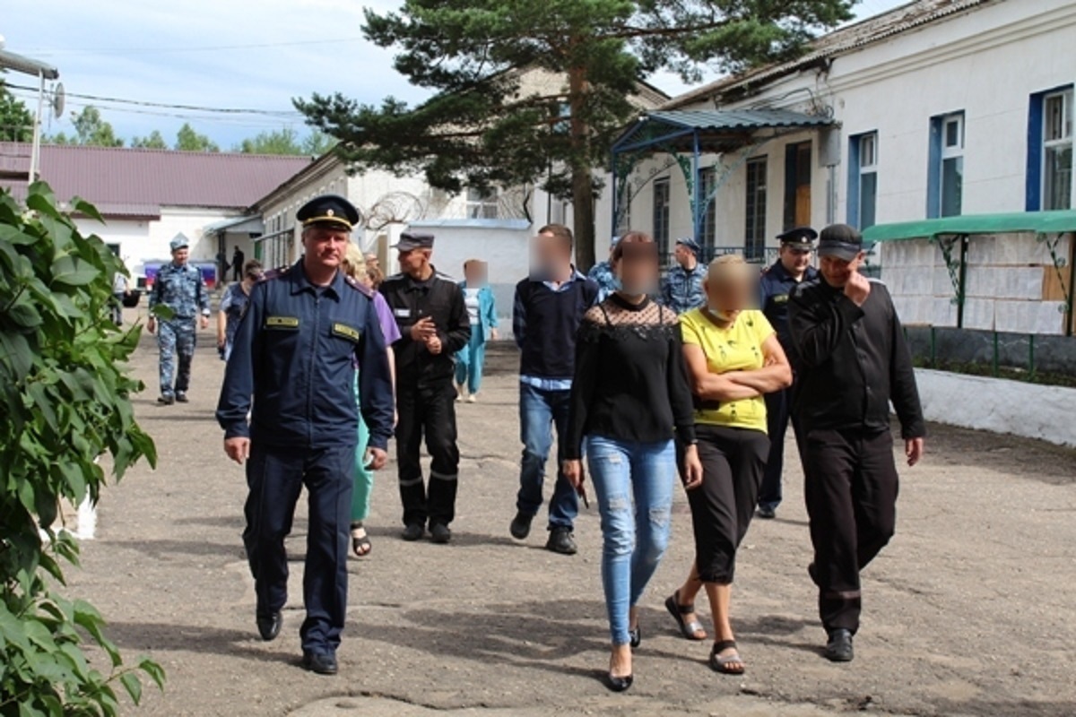 Экскурсию по идрицкой колонии организовали для родных заключённых - МК Псков