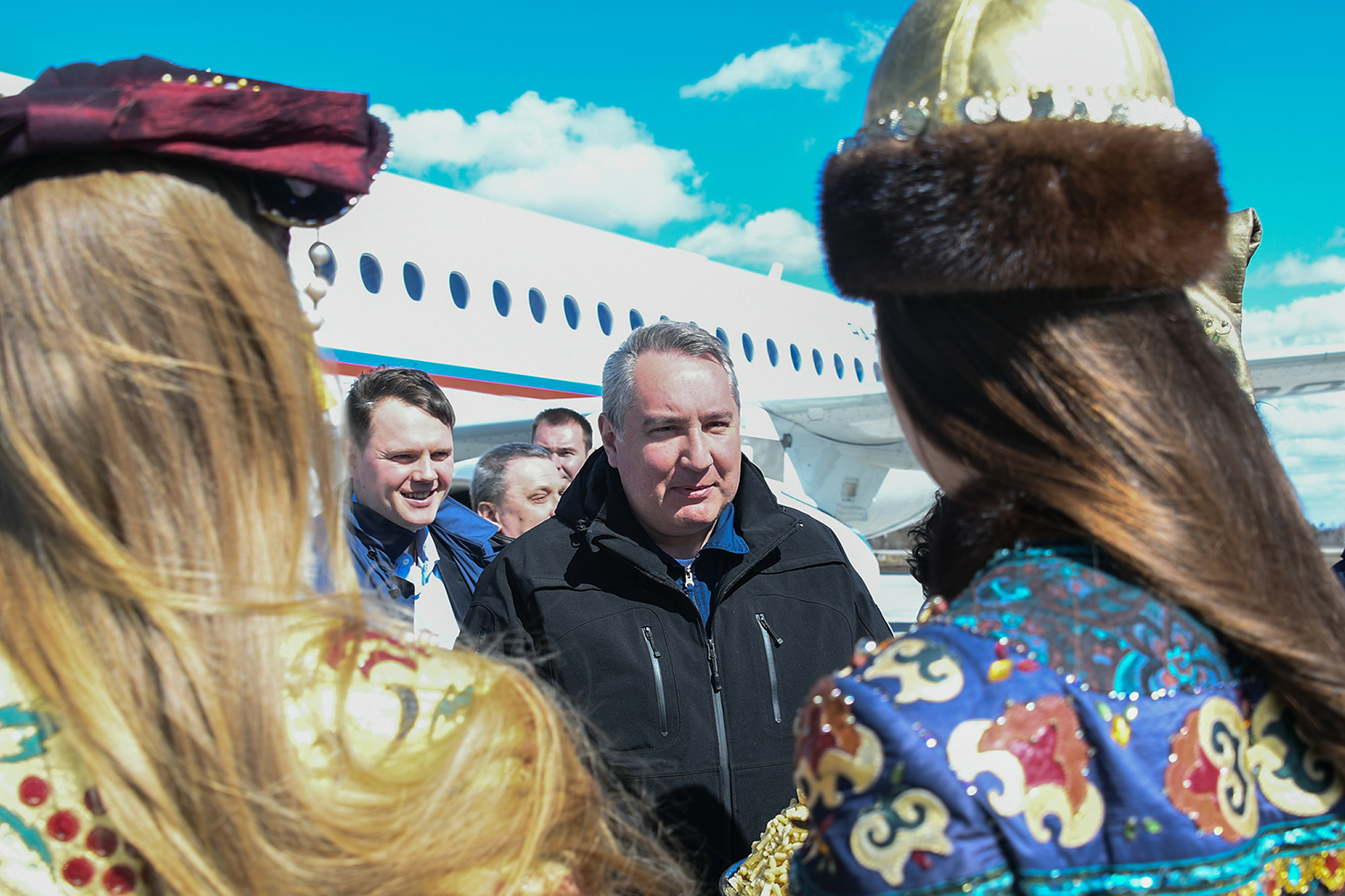 Прощание с Рогозиным: самые странные кадры экс-главы "Роскосмоса"