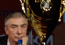 15 июля в Москве на 75-м году жизни скончался знаменитый футбольный тренер Георгий Ярцев. Российская премьер-лига объявила, что все матчи первого тура чемпионата начнутся с минуты молчания в его память. 