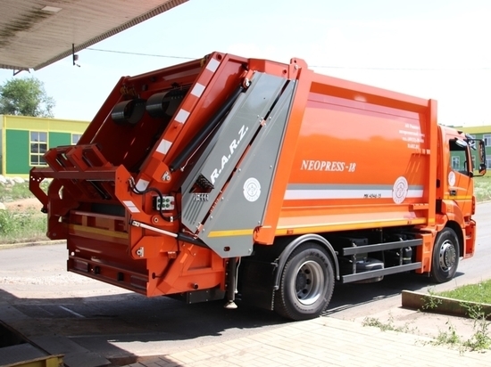 Во время тест-драйва мусоровоз вывез из Орла почти 20 тонн  отходов