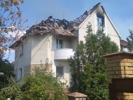 Мэр Ясиноватой показал последствия обстрела жилых кварталов: ФОТО