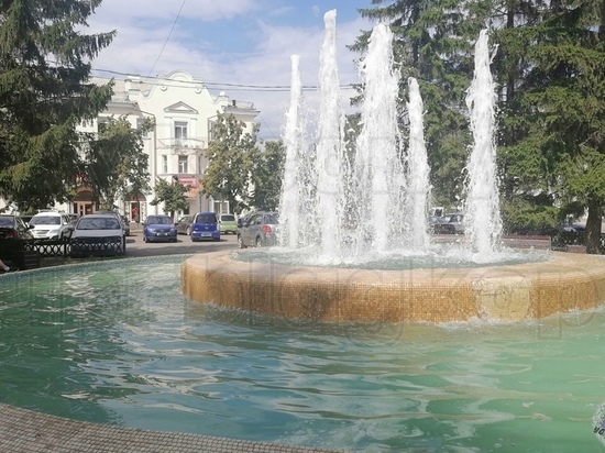 Южноуралец залез охладиться в фонтан