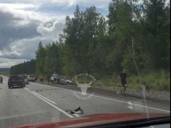 Женщину зажало в автомобиле после ДТП на Арахлейской трассе