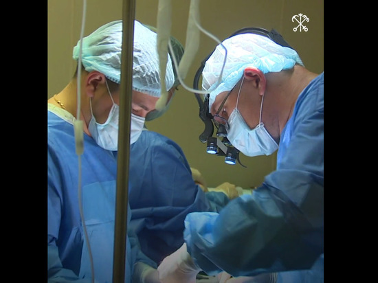 Петербургские врачи разработали более безопасный метод проведения операций на щитовидке