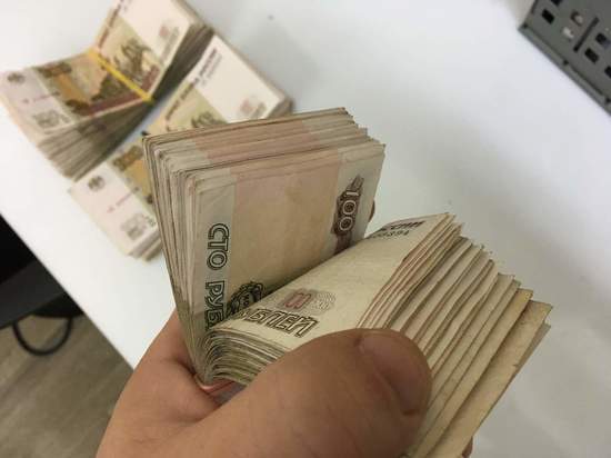 Курс доллара в Хабаровске на 17 июля держится на уровне в 57 рублей