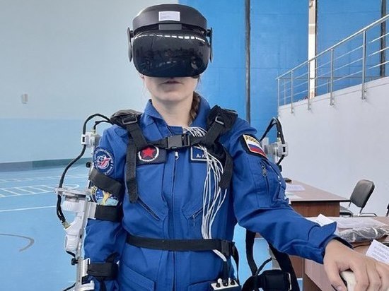 Российский космонавт Анна Кинина поуправляла космическим роботом на «другой планете»