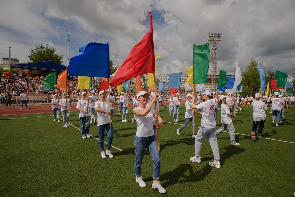 Верхняя Пышма празднует День города и День металлурга под песни GayazovS  BrotherS - МК Екатеринбург