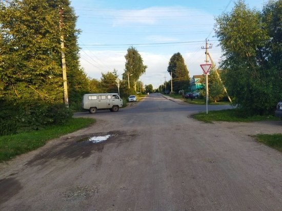 В Тверской области «УАЗ» столкнулся с мотоцилом